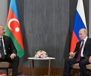 Putin və Əliyev Rusiya-Azərbaycan münasibətlərini müzakirə ediblər