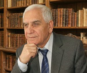 

Скончался народный поэт Нариман Гасанзаде
