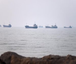 

Украина нанесла удар по крупному НПЗ в Уфе и атаковала военные объекты в Крыму
