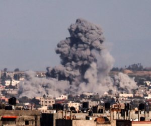 
Армия Израиля заявила об ударах по складам оружия ХАМАС в Газе