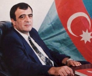 Keçmiş nazir vəfat etdi