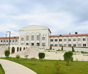 Qarabağ Universiteti bu il 49 ixtisas üzrə tələbə qəbulu aparacaq