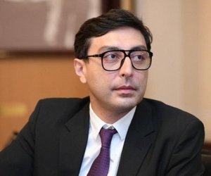 Fərid Qayıbov beynəlxalq arenada medal qazanan idmançıları təbrik edib