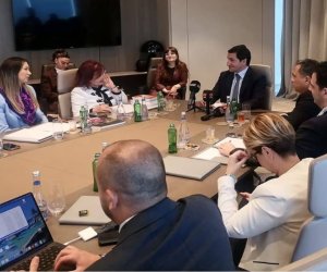 Hikmet Hajiyev Meets with Türkiye-Azerbaijan TADİV Foundation Delegation