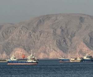 Индийское судно затонуло у побережья Омана в результате попадания снаряда