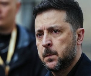
Зеленский: Поставки ракет для ПВО Украине сократились втрое