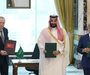 Pakistan, Səudiyyə Ərəbistanı və Türkiyə birgə müdafiə haqqında saziş imzalayıb