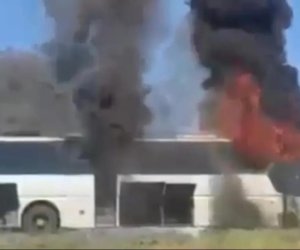 Qazaxıstanda sərnişin avtobusu yanıb