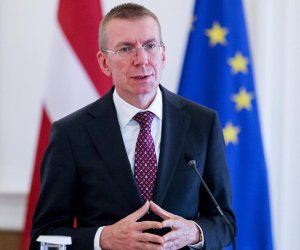 Дрон прервал отпуск президента Латвии: готовится обращение к нации