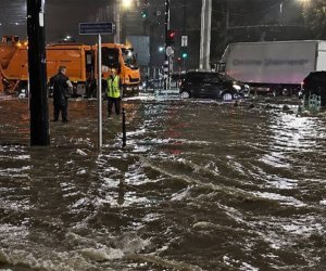 Tbilisidə leysan yağışlar fəsadlara yol açıb