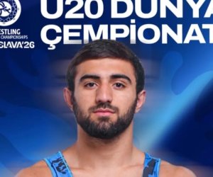 Güləşçimiz dünya çempionatının finalına yüksəldi