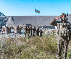 Azərbaycan sərhədçiləri peşə bayramını qeyd edir