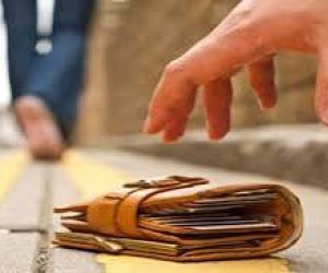 Bakıda yerdən tapdığı kartdan istifadə edən şəxs 1 il 6 ay müddətinə həbs olunub