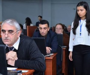 Direktorların işə qəbulu müsabiqəsinə sənəd qəbulunun müddəti uzadılıb