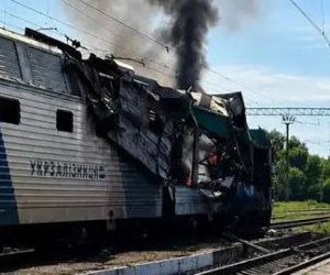 Реактивный дрон попал в пассажирский поезд в Одессе. В Харькове &mdash; в жилой дом