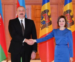 President Aliyev Congratulates Moldovan Counterpart on 35th Independence Anniversary