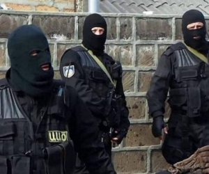High-Profile Arrests Loom for Former Separatist Generals in Armenia