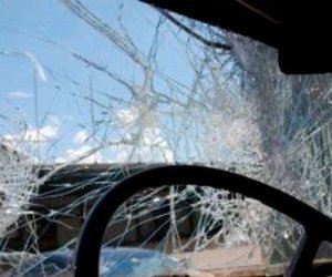 İstanbulda avtobus qəzaya uğrayıb, ölən və yaralananlar var