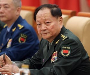 Ближайшего военного соратника Си сняли с должности