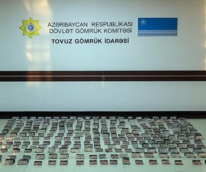 Азербайджанские таможенники обнаружили крупную партию контрабандных лекарств
