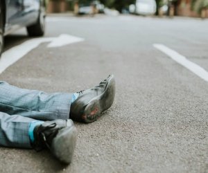 Sumqayıtda avtomobil piyadanı vuraraq öldürüb
