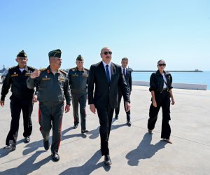 Prezident İlham Əliyev Hərbi Dəniz Qüvvələrində olub