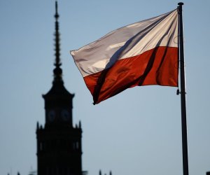 В Польше число нападений на украинцев выросло на 30% &mdash; Politico