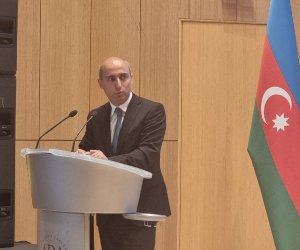 Əmrullayev: Azərbaycanlı şagirdlər riyazi nəticələrin şərhində çətinlik çəkirlər
