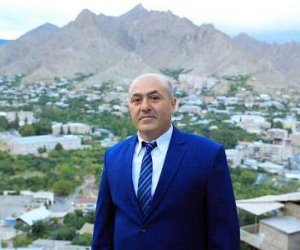 Ermənistanda Meğri şəhərinin meri rüşvət işi üzrə saxlanılıb