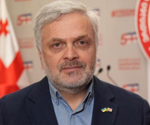 Gürcüstanın keçmiş müdafiə naziri həbs edilib