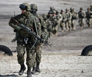 Польша перебросила армию к границе с Украиной