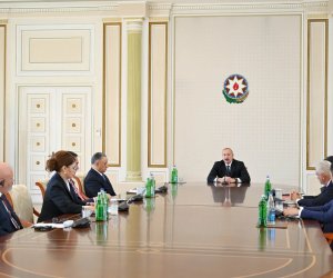 Əliyev TDT-yə üzv ölkələrin təhlükəsizlik üzrə rəhbər şəxslərini qəbul edib