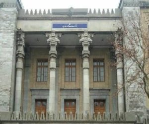 Иран высылает шведского дипломата