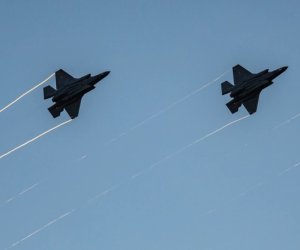 В США бьют тревогу: секретные технологии F-35 попали в Гонконг