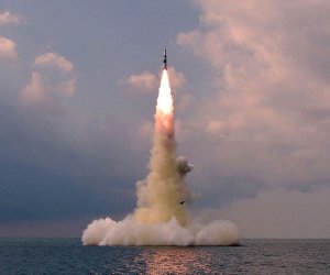В Японии заявили о запуске КНДР баллистической ракеты
