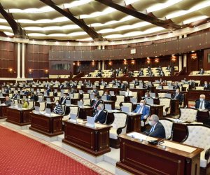 Milli Məclisdə Azərbaycan dilinin xarici ölkələrdə vəziyyəti ilə bağlı ictimai dinləmə keçiriləcək