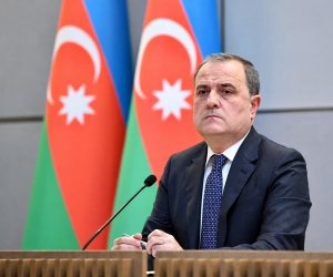 Ceyhun Bayramov dünya iqtisadi liderlərinin qeyri-rəsmi naharında iştirak edib