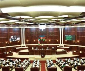 В Милли Меджлисе пройдут слушания по управлению отходами