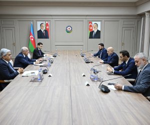 Əli Əsədov Suriyanın iqtisadiyyat və sənaye nazirini qəbul edib
