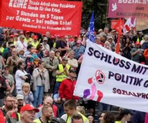 Многотысячные митинги: немцы вышли на протесты