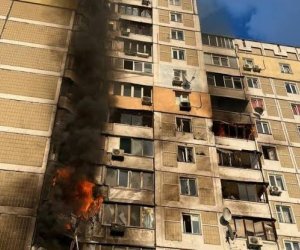 Российские дроны бьют по жилым домам в Киеве и Сумах: есть погибшие и раненые