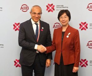 Azərbaycan və AIIB "yaşıl enerji"nin təşviqinə dəstəyi müzakirə edib