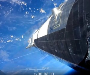 SpaceX впервые выводит на орбиту гигантскую ракету Starship