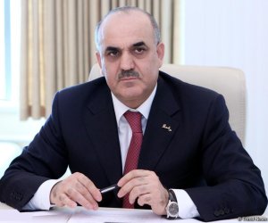 Səlim Müslümov akademiyada müəllimliyə başlayıb
