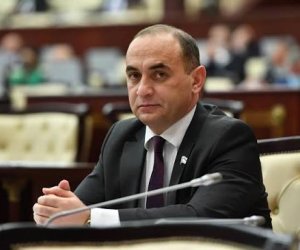 Ceyhun Məmmədov süni intellekt və sosial media ilə bağlı ayrıca qanunlar təklif edib