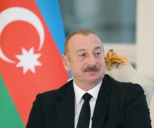 На страницах президента в соцсетях опубликован видеоролик о выставках ADEX-2026 и Securex Caspian