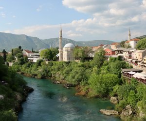 Bosnia election results: Becirovic leads presidential race