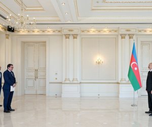 
Prezident Ettienn Berxtoldu qəbul edib