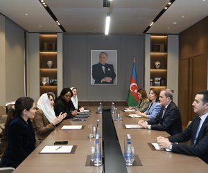 Ceyhun Bayramov Dima Əl-Yahyanın rəhbərlik etdiyi nümayəndə heyəti ilə görüşüb