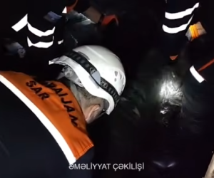 Zirzəmidə köməksiz qalan şəxs xilas edilib - Video